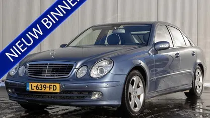 Blauw Gebruikt 2004 Mercedes E320 Avantgarde Sedan | € 5.999 (Eerlijke prijs)