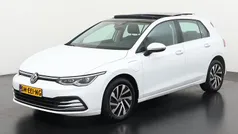 Gebruikt 2022 VW Golf VIII Style Hatchback | € 27.190 (Eerlijke prijs)