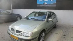 Gebruikt 2002 Renault Mégane II Expression Hatchback | € 1.095 (Eerlijke prijs)