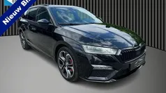 Zwart, metallic lak Gebruikt 2022 Skoda Octavia Business Line Stationwagen | € 26.150 (Eerlijke prijs)
