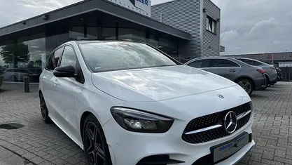 Occasion Mercedes B180 Business 136 PK (100 kW) 2020 MPV