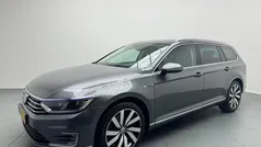 Grijs Gebruikt 2015 VW Passat Highline Stationwagen | € 15.950 (Eerlijke prijs)