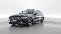 Zwart Gebruikt 2023 Volvo V60 Plus Stationwagen | € 54.900