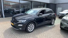 Zwart Gebruikt 2021 VW T-Roc Style SUV | € 24.945 (Super prijs)