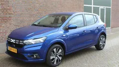 Blauw Gebruikt 2024 Dacia Sandero Expression Hatchback | € 17.950 (Goede deal)