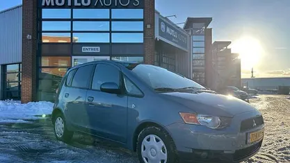 Blauw Gebruikt 2010 Mitsubishi Colt Edition Hatchback | € 3.990 (Eerlijke prijs)