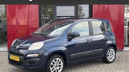 Occasion Fiat Panda Lounge 82 PK (60 kW) 2018 Blauw Hatchback