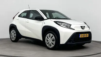 Occasion 2023 Toyota Aygo X Play SUV | € 16.499 (Goede deal)