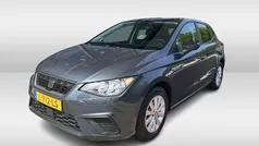 Grijs, metallic lak Gebruikt 2021 Seat Ibiza Business Hatchback | € 15.950 (Goede deal)