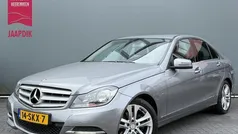 Grijs, metallic lak Gebruikt 2011 Mercedes C180 Avantgarde Sedan | € 8.899 (Eerlijke prijs)