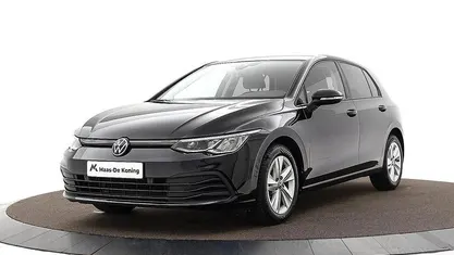 Gebruikt 2023 VW Golf VIII Life Hatchback | € 21.440 (Eerlijke prijs)