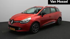 Rood Gebruikt 2014 Renault Clio GrandTour Expression Stationwagen | € 7.900 (Eerlijke prijs)