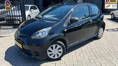 Gebruikt 2014 Toyota Aygo Hatchback | € 6.900 (Eerlijke prijs)