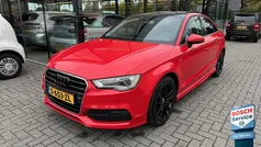 Rood Gebruikt 2016 Audi A3 S-Line Sedan | € 19.995 (Eerlijke prijs)