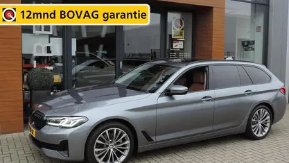 Grijs Occasion 2021 BMW 520 Executive Stationwagen | € 33.490 (Goede deal)