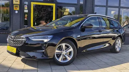 Zwart Gebruikt 2022 Opel Insignia Business Stationwagen | € 26.950 (Eerlijke prijs)