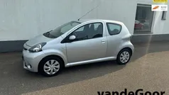 Gebruikt 2015 Toyota Aygo Hatchback | € 7.950 (Goede deal)