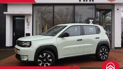 Groen Nieuw 2025 Fiat Grande Panda Icon Hatchback | € 24.950 (Goede deal)