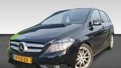Zwart Gebruikt 2012 Mercedes B180 Ambition MPV | € 7.730 (Eerlijke prijs)