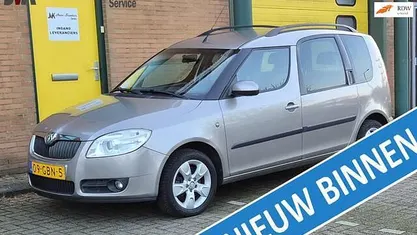 Beige Occasion 2008 Skoda Roomster Elegance MPV | € 4.450 (Eerlijke prijs)