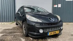 Zwart, metallic lak Gebruikt 2009 Peugeot 207 Hatchback | € 2.200 (Eerlijke prijs)