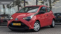 Rood Gebruikt 2019 Toyota Aygo Hatchback | € 9.950 (Eerlijke prijs)