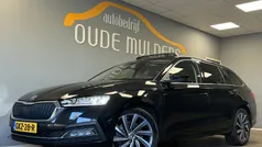 Zwart, metallic lak Gebruikt 2021 Skoda Octavia Business Line Stationwagen | € 26.950 (Eerlijke prijs)