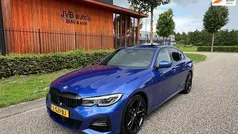 Blauw Gebruikt 2020 BMW 330 Sport Line Sedan | € 34.950 (Eerlijke prijs)