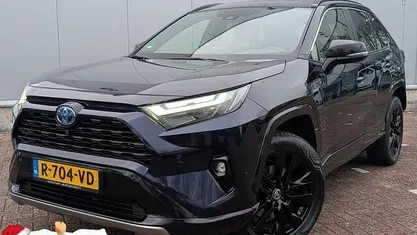 Gebruikt 2023 Toyota RAV4 Style SUV | € 43.950 (Eerlijke prijs)