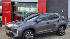 Gebruikt 2025 Toyota Yaris Cross SUV | € 29.700 (Eerlijke prijs)