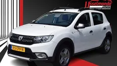Wit Gebruikt 2017 Dacia Sandero Stepway Hatchback | € 9.940 (Eerlijke prijs)