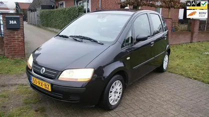 Zwart Gebruikt 2005 Fiat Idea MPV | € 1.390 (Eerlijke prijs)