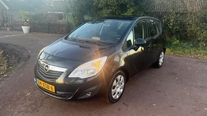 Zwart Gebruikt 2012 Opel Meriva Business Edition MPV | € 2.749 (Super prijs)