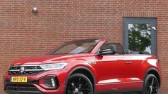 Rood Gebruikt 2022 VW T-Roc Cabriolet Black Edition Cabriolet | € 36.450 (Eerlijke prijs)