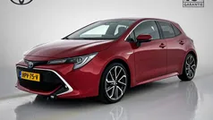 Rood Gebruikt 2020 Toyota Corolla Executive Hatchback | € 23.445 (Eerlijke prijs)