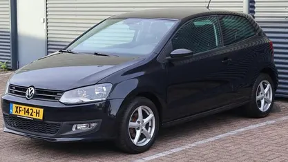 Zwart Gebruikt 2010 VW Polo Trendline Hatchback | € 4.895 (Eerlijke prijs)