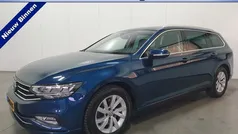 Blauw Gebruikt 2020 VW Passat Comfortline Stationwagen | € 18.995 (Super prijs)