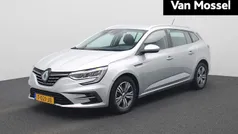 Highlandgrijs kqa Gebruikt 2023 Renault Mégane GrandTour Equilibre Stationwagen | € 20.925 (Eerlijke prijs)