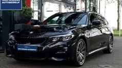 Zwart Gebruikt 2021 BMW 330e M Sport Stationwagen | € 32.890 (Eerlijke prijs)