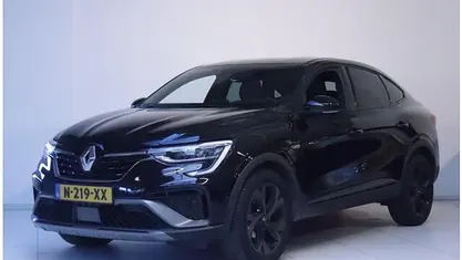 Noir metal (gxa) Gebruikt 2021 Renault Arkana R.S. SUV | € 22.400 (Eerlijke prijs)