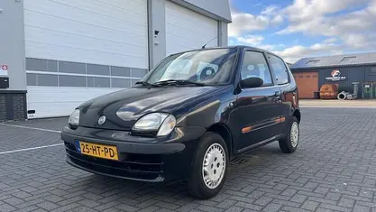 Zwart (metallic) Occasion 2001 Fiat Seicento S Hatchback | € 1.250 (Eerlijke prijs)