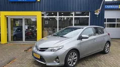 Gebruikt 2014 Toyota Auris Hybrid Executive Hatchback | € 13.995 (Eerlijke prijs)