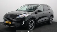 Zwart Gebruikt 2021 Ford Kuga Titanium SUV | € 25.395 (Eerlijke prijs)