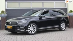 Zwart Gebruikt 2021 VW Passat Business Stationwagen | € 23.700 (Goede deal)