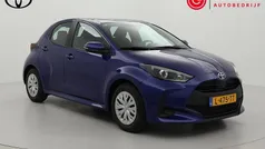 Blauw Gebruikt 2021 Toyota Yaris Active Hatchback | € 17.499 (Eerlijke prijs)