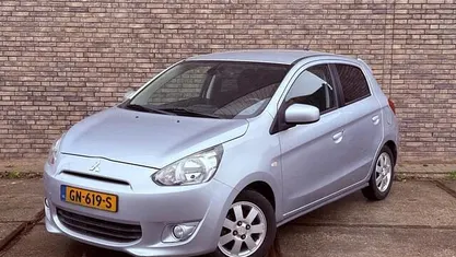 Grijs Occasion 2015 Mitsubishi Space Star Hatchback | € 4.850 (Eerlijke prijs)