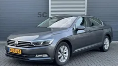 Grijs Gebruikt 2016 VW Passat Sedan | € 8.450