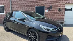 Gebruikt 2017 Opel Astra Edition Hatchback | € 8.949 (Eerlijke prijs)