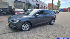Grijs Gebruikt 2020 Seat Leon Style Hatchback | € 15.950 (Eerlijke prijs)