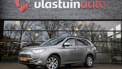 Grijs Gebruikt 2014 Mitsubishi Outlander Instyle SUV | € 11.750 (Eerlijke prijs)